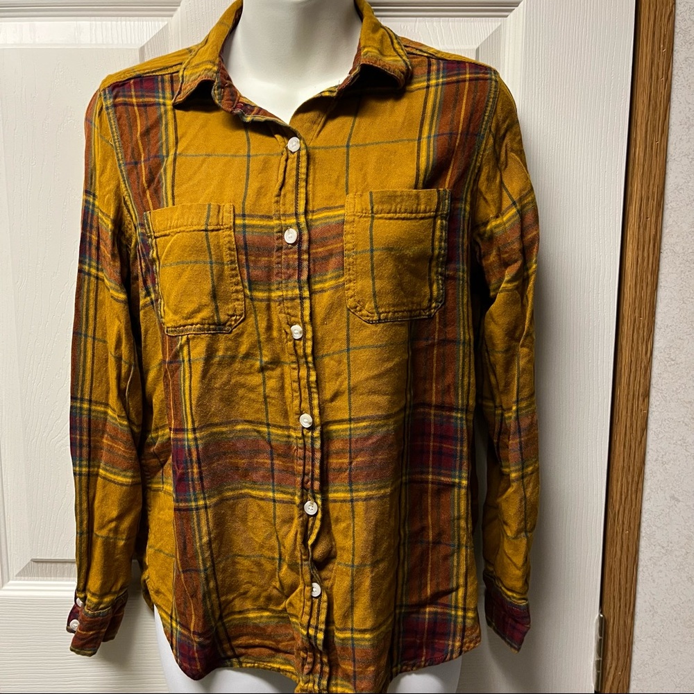 Mossimo supply CO size XS boyfriend fit plaid button down shirt